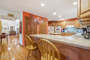 802 Green Ct, Lords Valley, PA 18428 - Photo 16