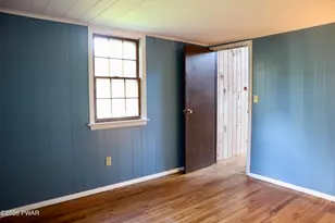 1095 West Side Dr, Newfoundland, PA 18445 - Photo 16