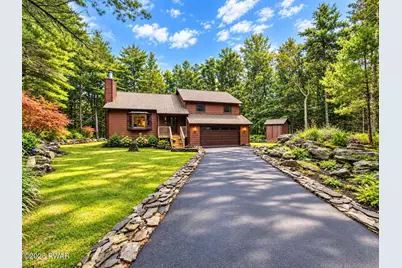 136 Pocono Circle Drive W, Dingmans Ferry, PA 18328 - Photo 2
