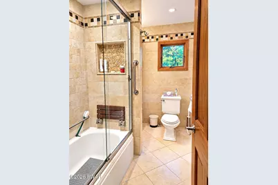 136 Pocono Circle Drive W, Dingmans Ferry, PA 18328 - Photo 18