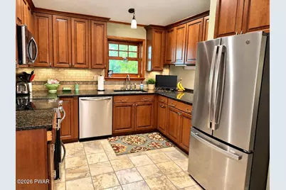 136 Pocono Circle Drive W, Dingmans Ferry, PA 18328 - Photo 14