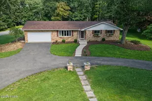 107 Timber Hill Rd, Henryville, PA 18332 - Photo 2