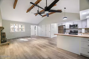 3132 Bear Rd, Bushkill, PA 18324 - Photo 10