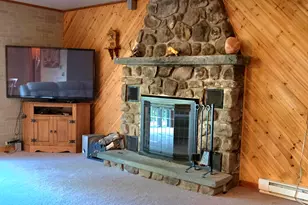 140 Timber Ridge Cir, Greentown, PA 18426 - Photo 4