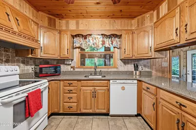 129 Briarwood Drive, Greentown, PA 18426 - Photo 18