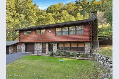 129 Briarwood Drive, Greentown, PA 18426 - Photo 2