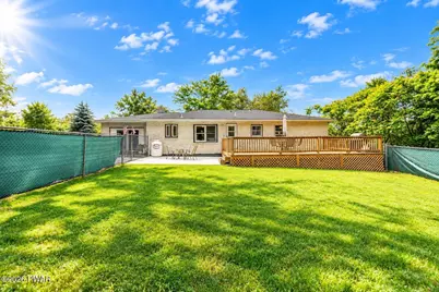 604 Circle Drive, Roaring Brook Township, PA 18444 - Photo 18