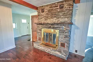 424 Sunset Forest Dr, Hawley, PA 18428 - Photo 6