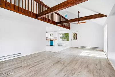 5231 Woodbridge Drive E, Bushkill, PA 18324 - Photo 6