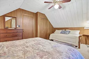 110 W Shore Dr, Hawley, PA 18428 - Photo 26