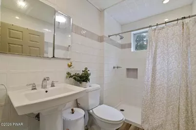 107 Hillside Court, Dingmans Ferry, PA 18328 - Photo 14