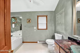 109 Marina Village Ln, Greentown, PA 18426 - Photo 18