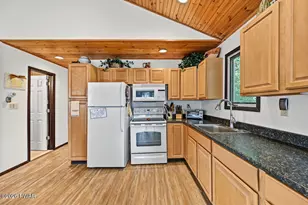 7 Pine Ln, Lake Ariel, PA 18436 - Photo 24