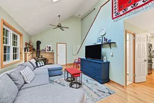 101 High Ridge Rd, Dingmans Ferry, PA 18328 - Photo 34