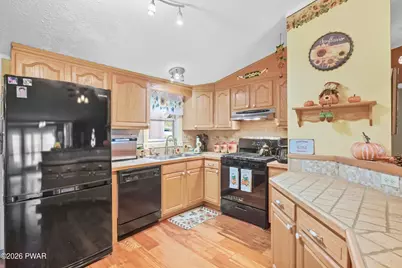 448 White Rock Drive, Waymart, PA 18472 - Photo 12