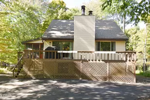 109 Rockway Rd, Lake Ariel, PA 18436 - Photo 2
