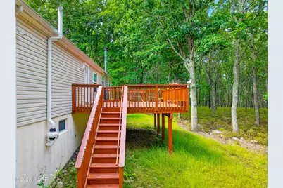 3124 Bluebird Drive, Bushkill, PA 18324 - Photo 6