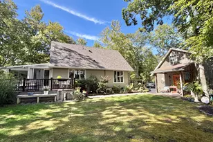 804 Hackamore Ct, Lords Valley, PA 18428 - Photo 4