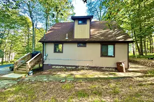 1009 Deerfield Ct, Lake Ariel, PA 18436 - Photo 4