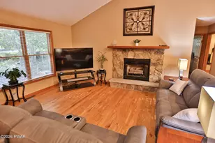 121 Gold Rush Dr, Hawley, PA 18428 - Photo 6