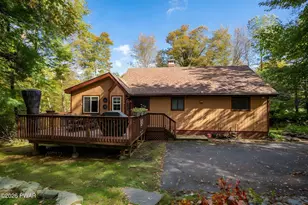 16 High Point Dr, Lake Ariel, PA 18436 - Photo 4