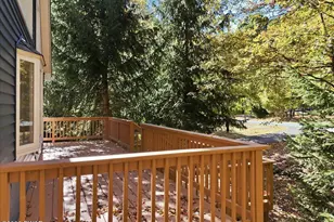 1059 Lakeland Dr, Lake Ariel, PA 18436 - Photo 10