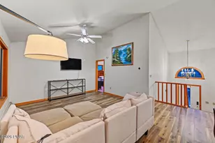 3775 Thornwood Terrace, Lake Ariel, PA 18436 - Photo 6