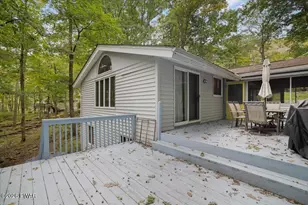 211 Waterview Dr, Lords Valley, PA 18428 - Photo 34