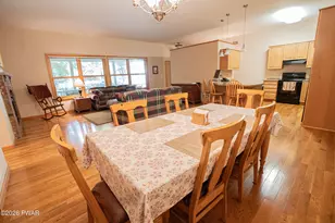 803 Jefferson Ct, Lords Valley, PA 18328 - Photo 14