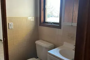 202 W Sarah St, Milford, PA 18337 - Photo 12