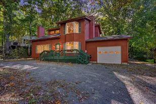 208 Mountain View Dr, Lords Valley, PA 18428 - Photo 4