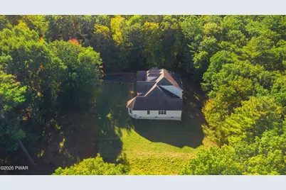 371 Joanne Court, Bartonsville, PA 18321 - Photo 6