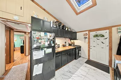 142 Hawthorne Drive, Dingmans Ferry, PA 18328 - Photo 18