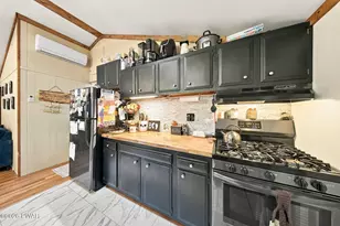 142 Hawthorne Dr, Dingmans Ferry, PA 18328 - Photo 22