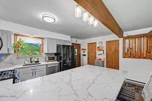 26 Chestnut Hill Dr, Lake Ariel, PA 18436 - Photo 18