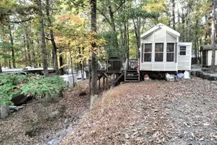 105 Viking Dr, Milford, PA 18337 - Photo 2