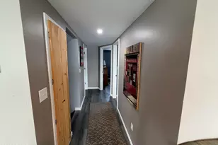 27 Lizzys Ln, Waymart, PA 18472 - Photo 14