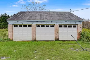 190 Lamberton Rd, Lake Ariel, PA 18436 - Photo 22