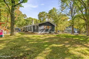 800 Kinglet Ct, Hawley, PA 18428 - Photo 42
