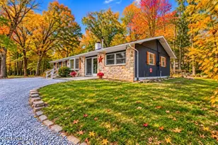 800 Kinglet Ct, Hawley, PA 18428 - Photo 4
