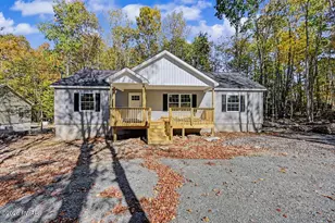 86 Hidden Lake Dr, Lake Ariel, PA 18436 - Photo 1