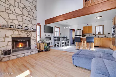 1239 Mink Trail, Bushkill, PA 18324 - Photo 1