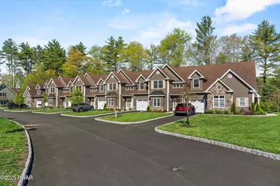 309 Braeburn Path, Matamoras, PA 18336 - Photo 1