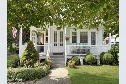 407 Avenue L, Matamoras, PA 18336 - Photo 1