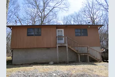 571 Mallard Lane, Bushkill, PA 18324 - Photo 1