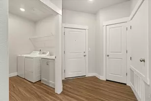 4260 Vulcan Crk Dr, Loveland, CO 80538 - Photo 8