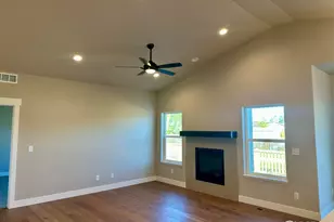 3274 Buffalo Grass Ln, Wellington, CO 80549 - Photo 2
