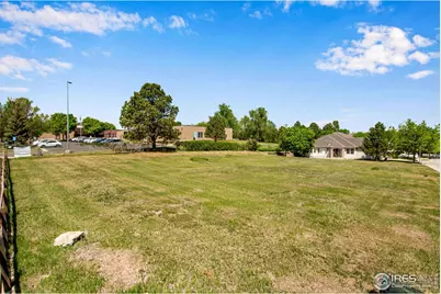 219 Medina Ct, Loveland, CO 80537 - Photo 10