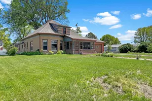 325 S Morlan Ave, Holyoke, CO 80734 - Photo 2