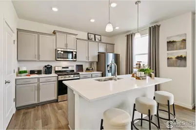 9858 Danube Ct, Commerce City, CO 80022 - Photo 10